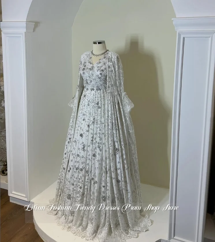 Customised Gorgeous Crystal Appliqué Wedding Gowns Beaded Embroidered Bridal Gowns Formal Evening Gowns Engagement Dresses