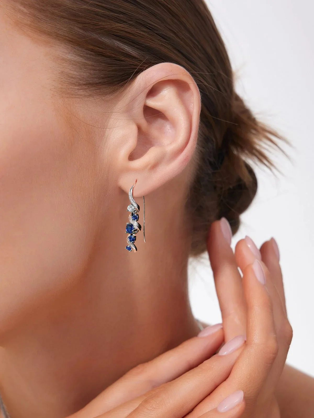 

TYYL Sapphire Emerald Ruby Moissanite Long Ear Hook Needle Spiral Drop Earrings 925 Silver Wire Piercing Women's Wedding Jewelry