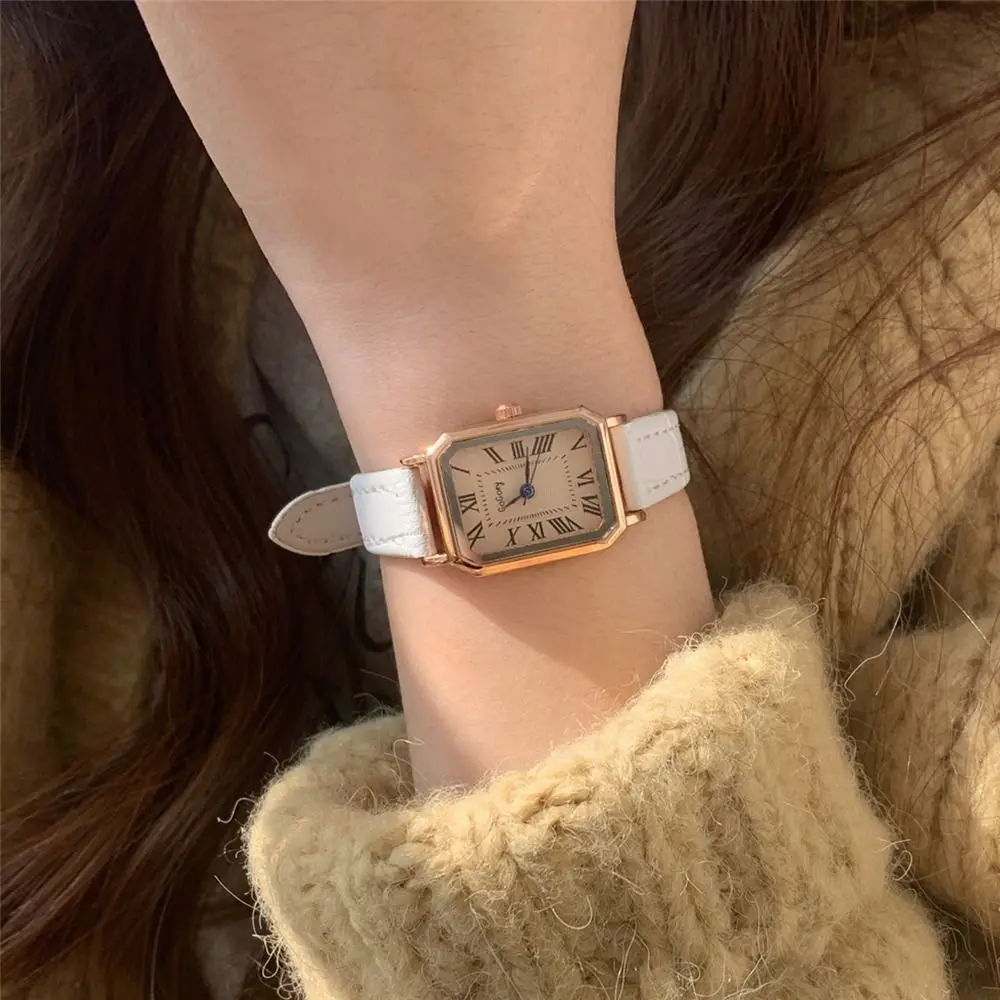 

Elegant Women's Quartz Watch Exquisite Portable Women's Wrist Watch Waterproof Decorative Vintage Female Clock Daily Use