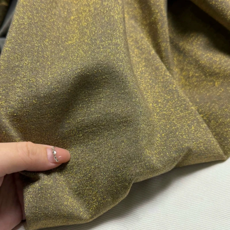 قماش صوف نقي محبوك بلمعة ذهبية - مراجعة Sewing وسعره