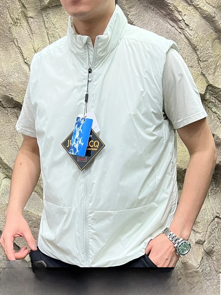 

Lightweight Outdoor Men's Cotton Sport Vest Autumn Winter Windproof Waterproof Collar Stand up Zipper Closure Color