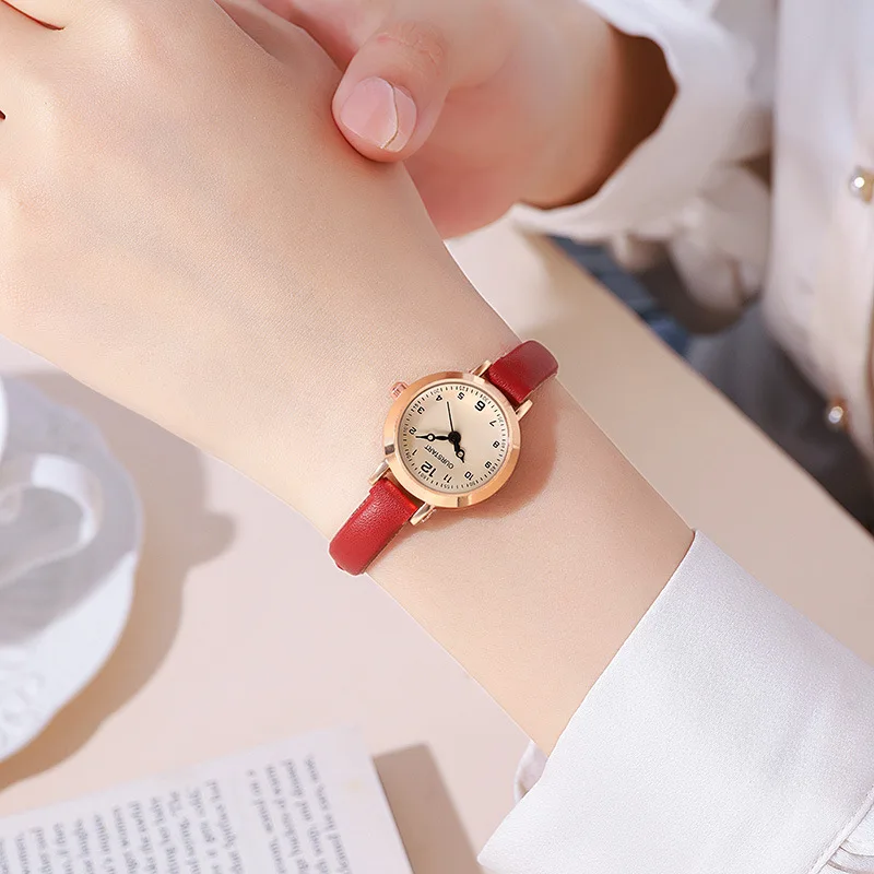 هايت الجودة العلامة التجارية كوارتز ساعة السيدات موضة صغيرة الطلب ساعة عادية حزام من الجلد ساعة اليد للنساء Relojes Para Mujer