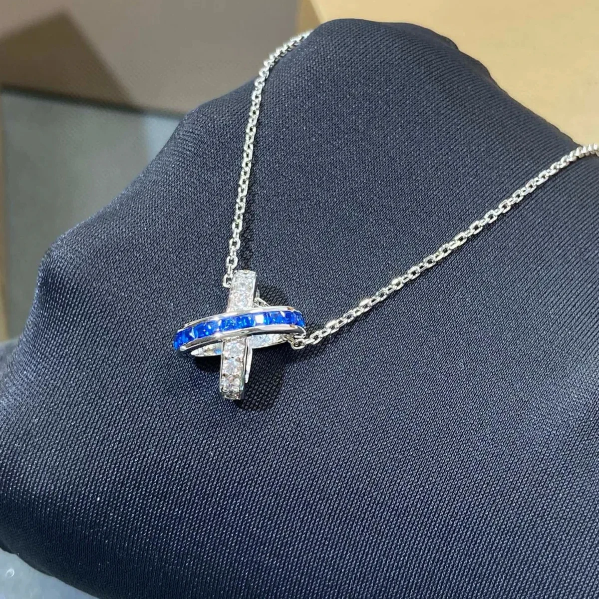 High quality sapphire classic cross necklace women's Paris elegant light luxury clavicle chain fine jewelry gift