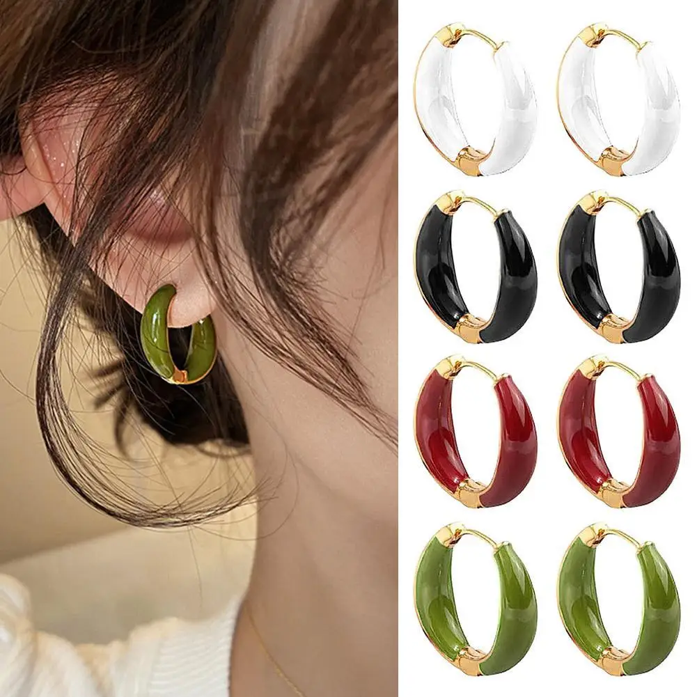 New Trendy and Fresh Earrings for Women's Fashion Versatile Light Luxury Earrings Fashionable Small and High end Earrings U4C5