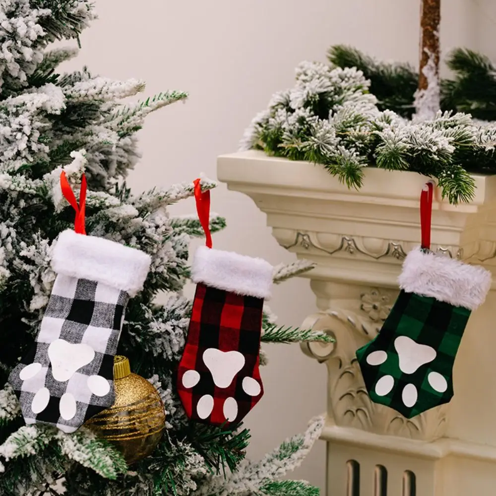 Creative Non-woven Fabric Dog Claw Socks Red Decorative Christmas Storage Sock Hanging Black Christmas Tree Pendant Fireplace