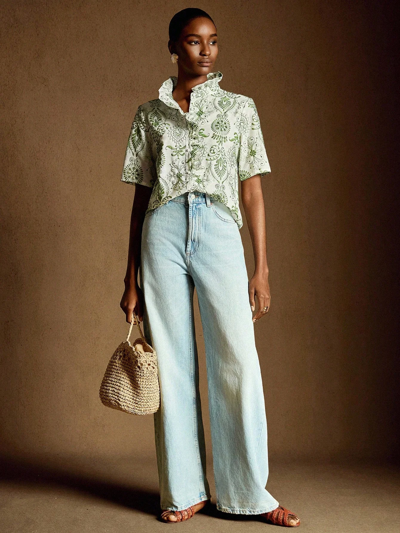 

Women's Summer Embroidered Ruffle Collar Blouse