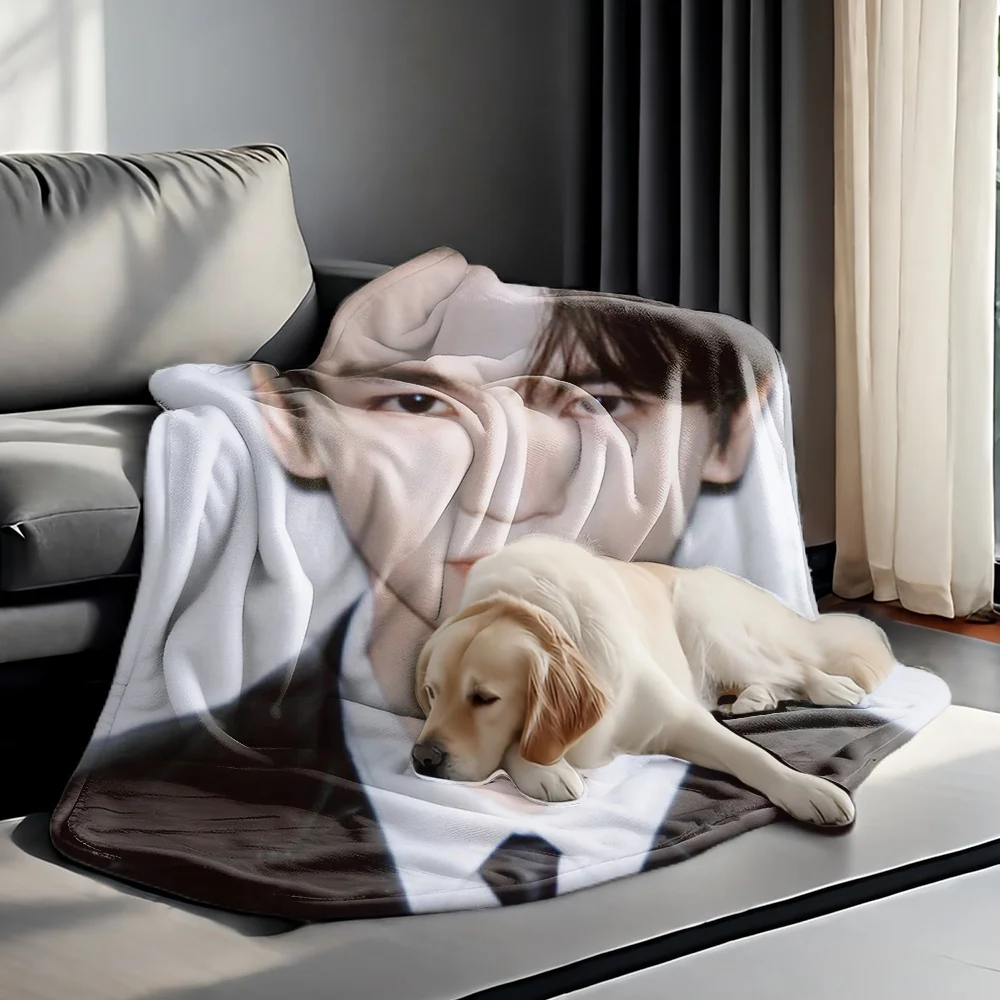 1pc Zhang Linghe Celebrity Merchandise Light Luxury Style Printed Themed Blanket / Fan Collection Zhang Linghe Ancient Chinese F