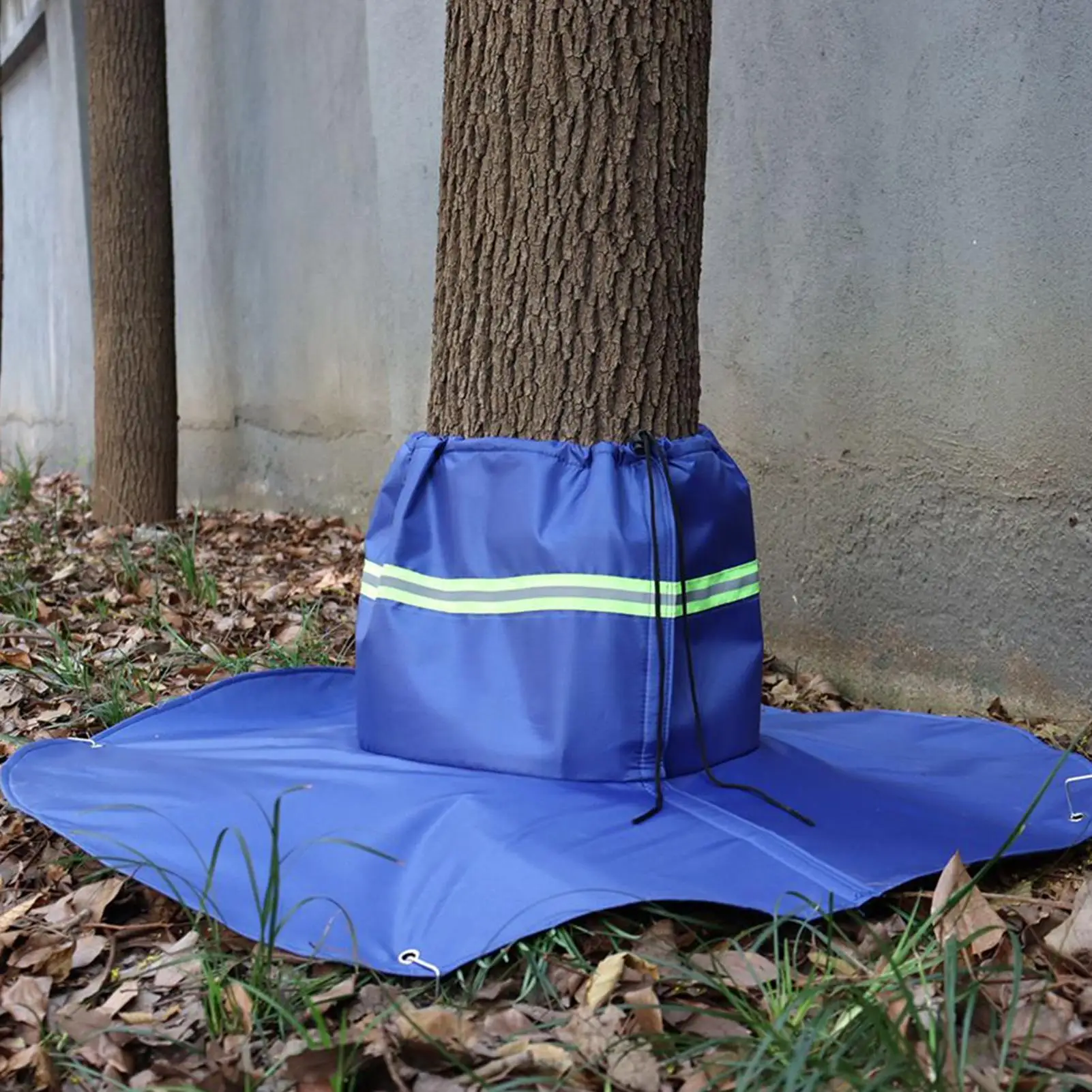 

Tree Covers for Winter Cold Weather Tree Root Insulation Protector Protective Guard for Driveways Landscapes Shrub Outdoor