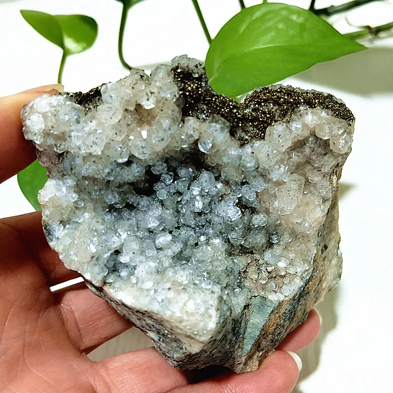 Natural Stones White Crystal Clusters Iron Copper Ore Symbiont Mineral Meditation Witchcraft Healing Chakra Room Decoration