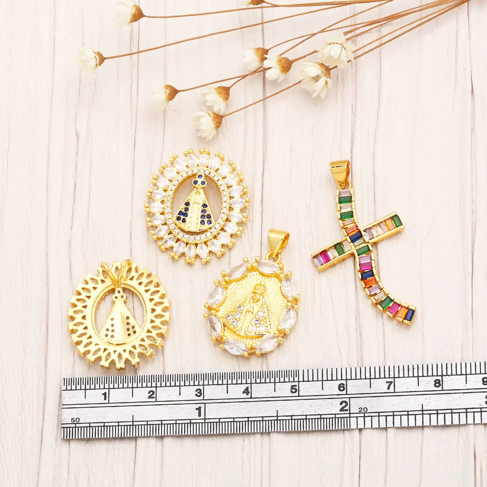 Clearance Trendy Crystal Virgin Mary Pendant for Necklace Copper Gold Plated Religions Jewelry Making Supplies Wholesale pdta961
