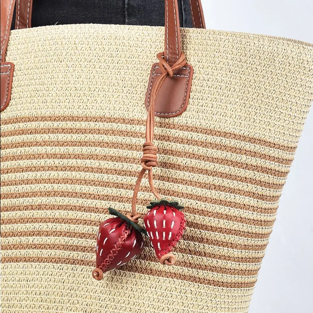 사랑스러운 과일 석류 펜던트 키홀더 딸기 PU 가죽 키체인 창의적인 패션 가방 펜던트 여성용