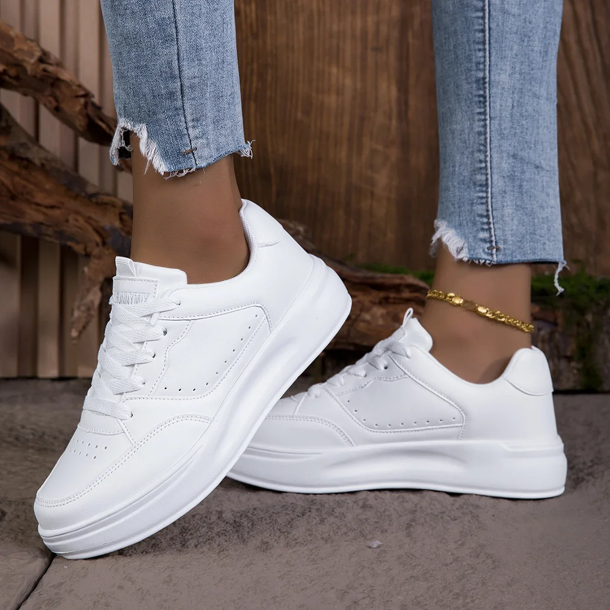 Frühling Damen Dickbesohlte Sommer Trendige Schuhe Vielseitige Mesh Atmungsaktive Boardschuhe Bequeme Laufschuhe Weiße Schuhe Tenis De Moda
