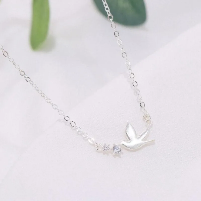 Cute Popular Creative Exquisite Fashion 925 Sterling Silver Jewelry Temperament Swallow Bird Crystal Pendant Necklaces  XL077