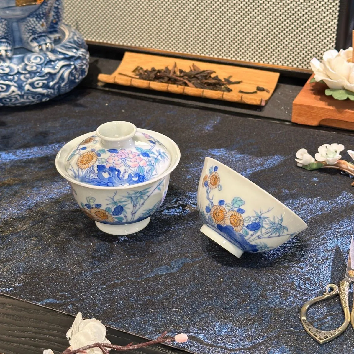 Jingdezhen ceramic pure hand-painted tea set, bucket color butterfly love flower high-end gift tea set