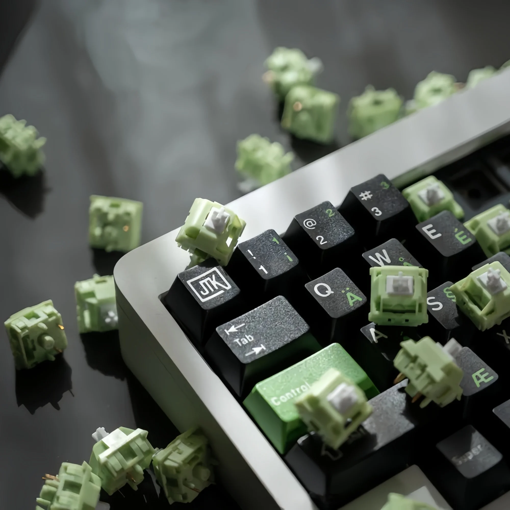 

Линейные переключатели Keygeek Jasmine Milk Green, 5-контактные, 43/48gf, L4+, корпус из PA66, заводская смазка, горячая замена, для игр/офиса