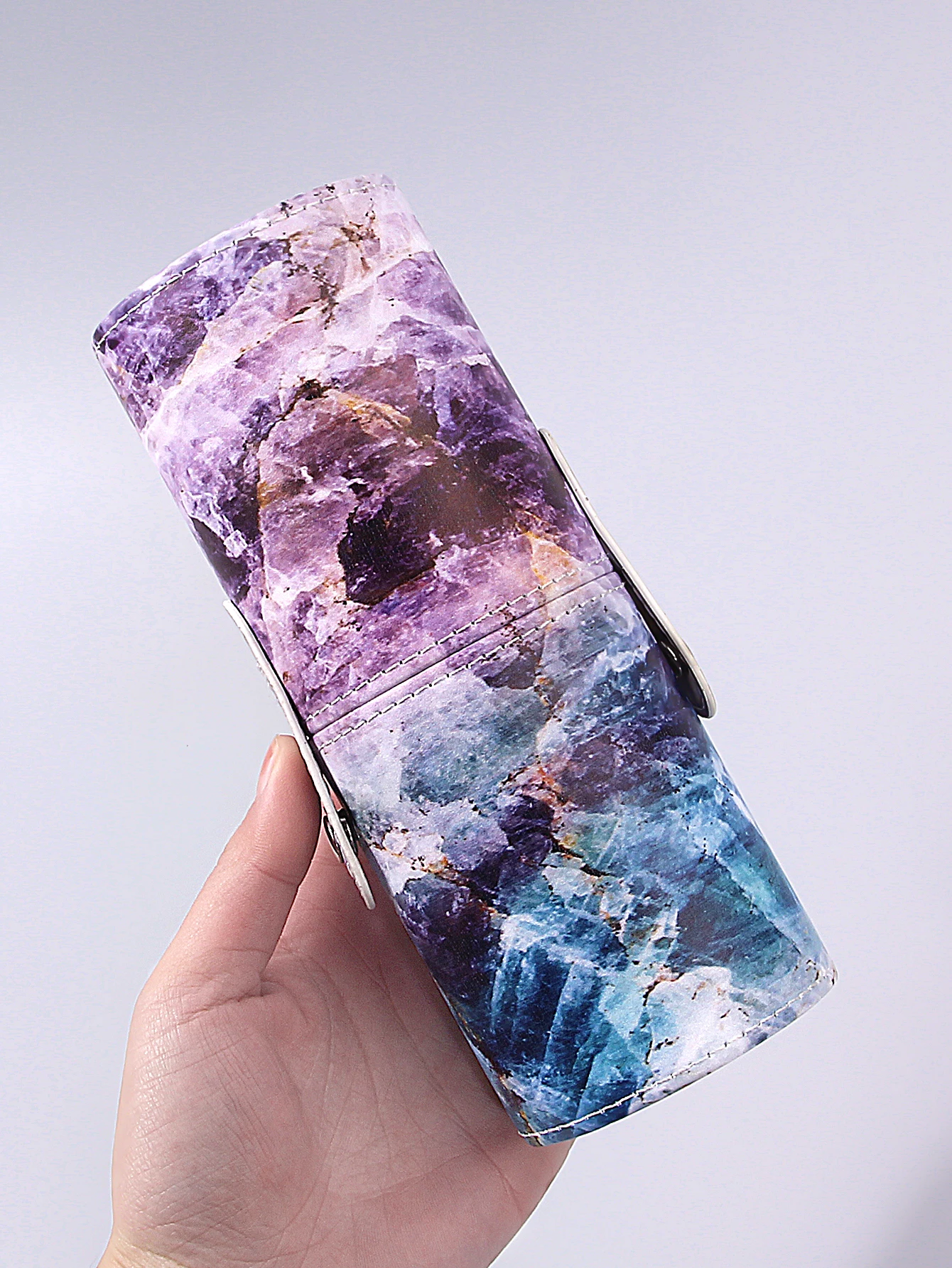 Balde de armazenamento de pincel de maquiagem PU com estampa de leopardo com tampa, design portátil, balde de maquiagem, lápis de sobrancelha e cilindro de armazenamento de batom