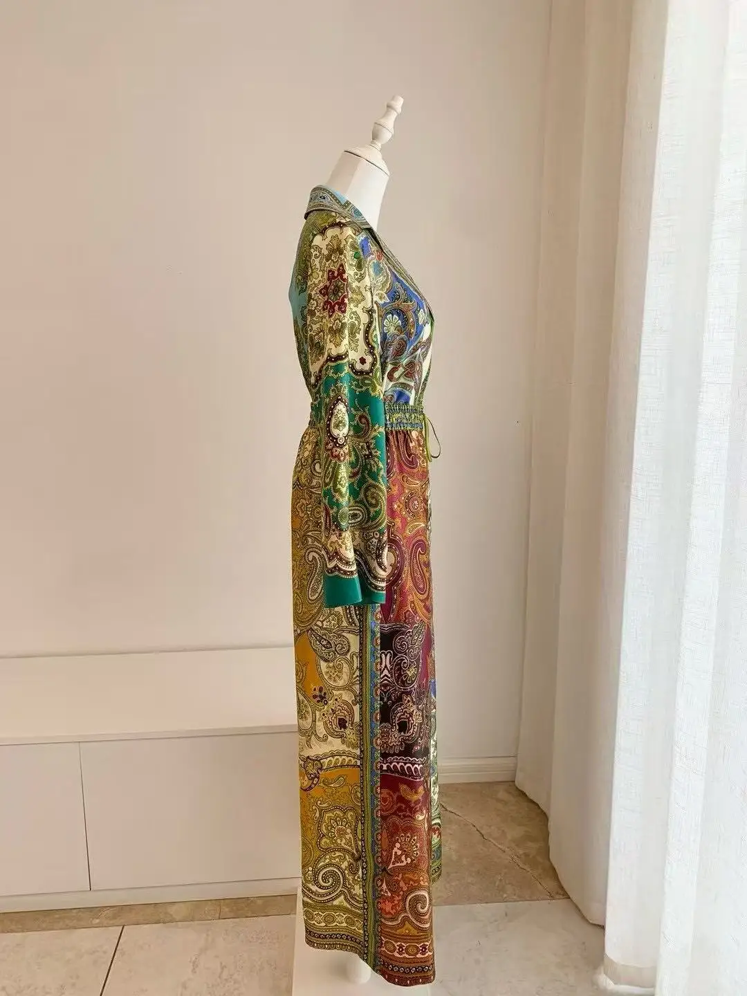 Jedwabna koszula elegancka z nadrukiem, długi rękaw, zapinana na jeden guzik, kołnierzyk wykładany, luźna koszula + spodnie z szerokimi nogawkami, nowa kolekcja 2025