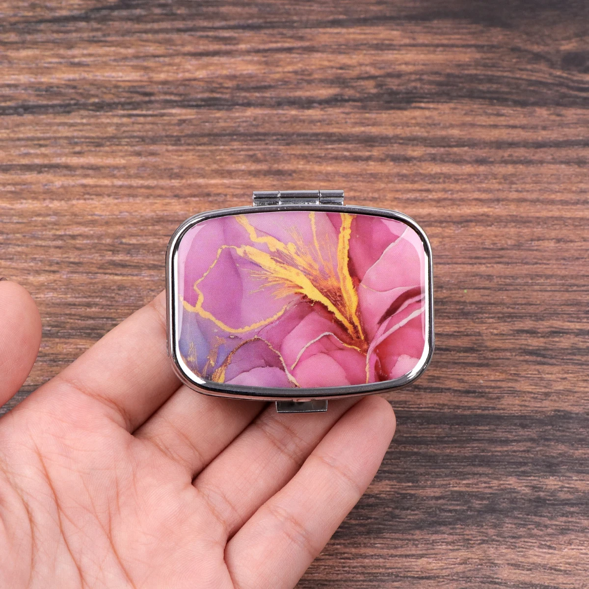 صندوق حبوب منع الحمل من الرخام المرصع بالنجوم صندوق حبوب مربع معدني مقسم للسفر محمول الخائن علبة طبية صناديق حاوية حبوب منع الحمل الصغيرة