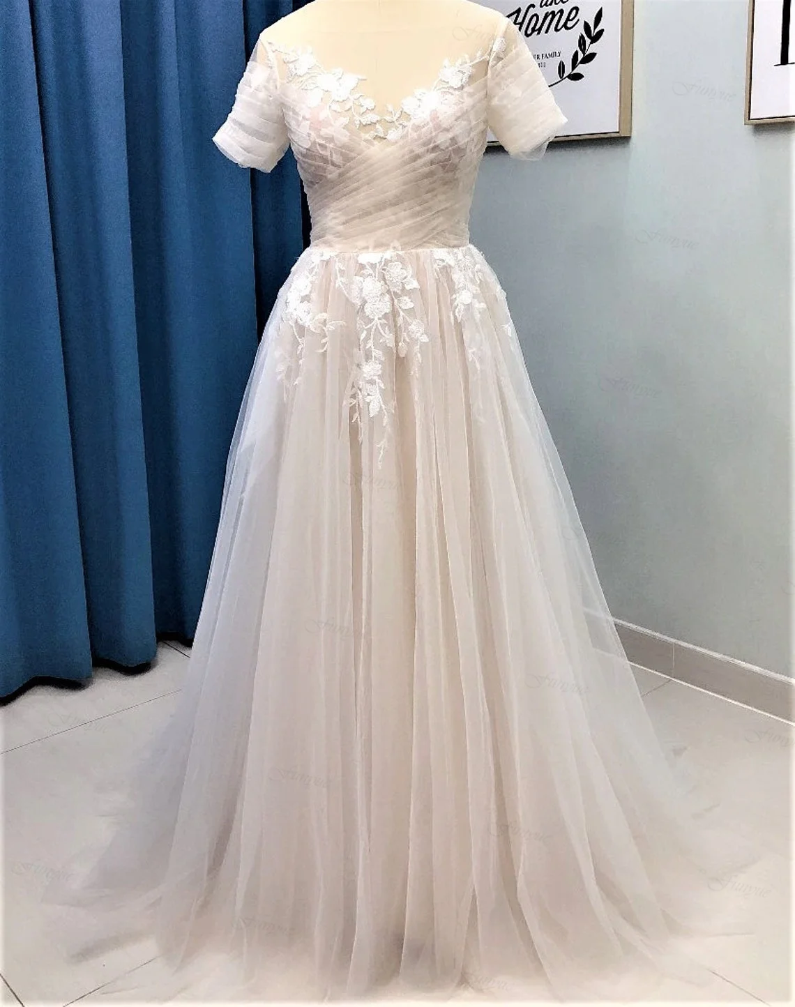 Romantische Fee Een Lijn Boho Trouwjurk V-hals 3d Bloemen Kant Tule Ivoor Bruid Bruidsjurken Moderne Korte Mouw Robe De Mariée