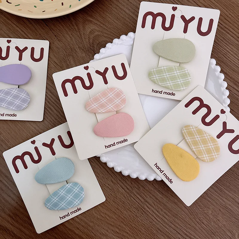 韓国風生地水滴型子供用チェック柄前髪ヘアクリップ女の子用多用途スイートBBクリップキャンディーカラーベビー前髪ヘアピン