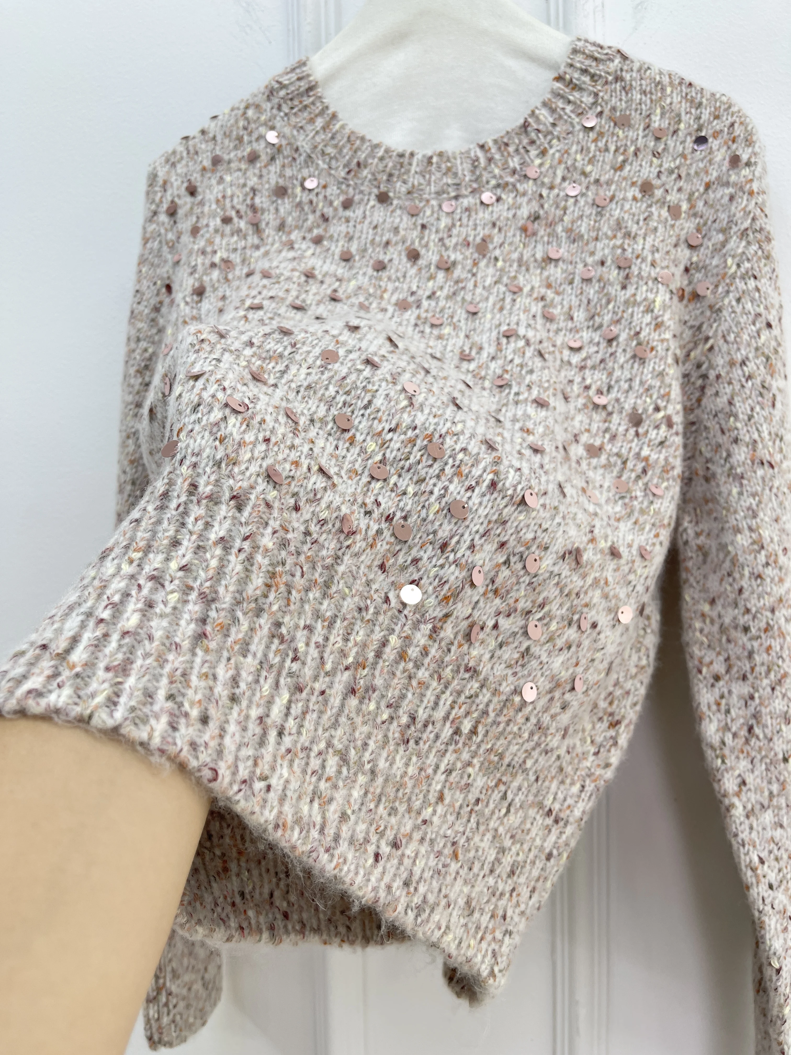 เสื้อสเวตเตอร์ไหมพรมปักเลื่อมลายดอกไม้คุณภาพสูงสำหรับผู้หญิง สไตล์เรโทร แบบครอป หนา