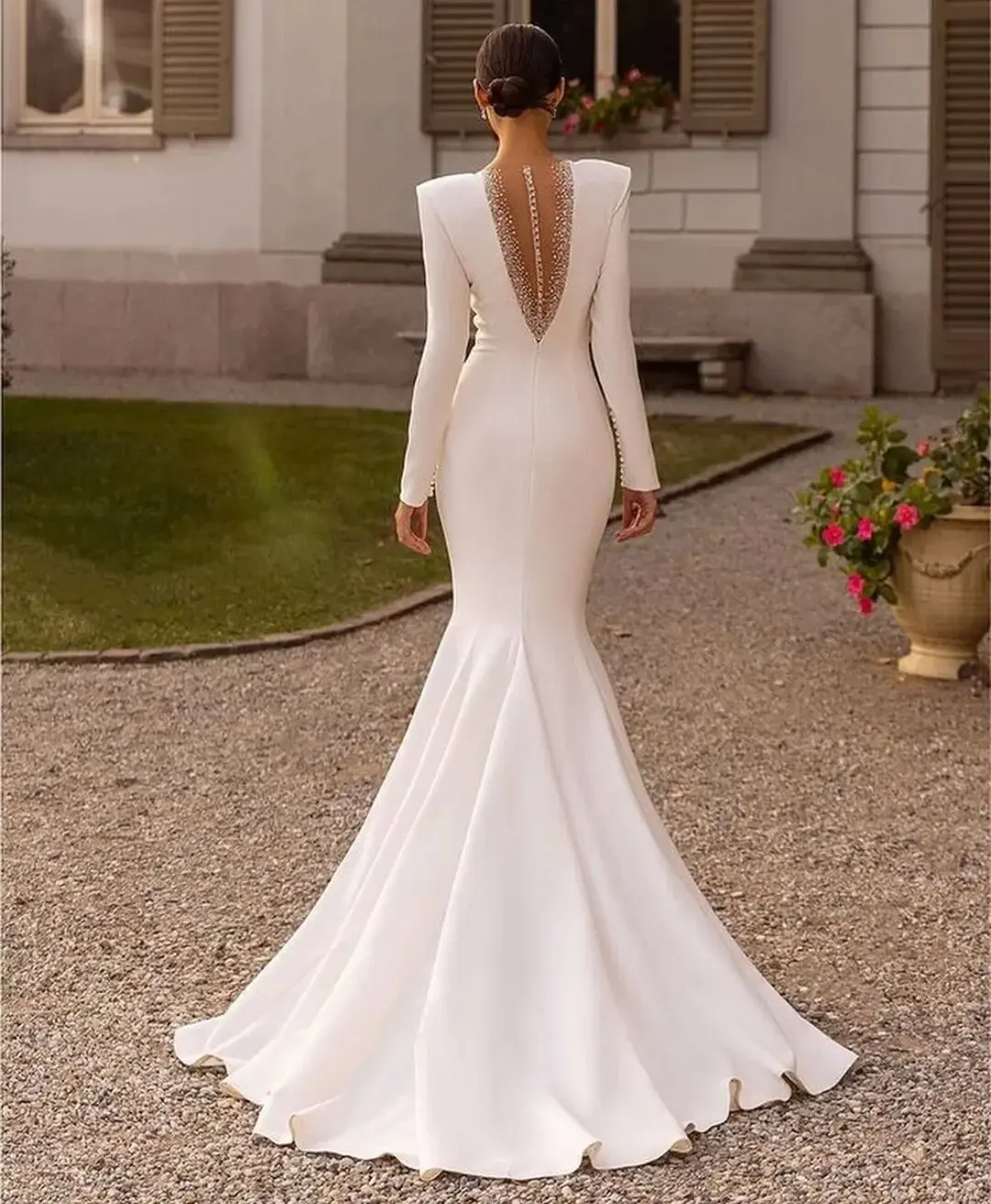 Wedding Dresses Vintage Long Crepe O-Neck Beaded With Sleeves Mermaid Ivory Sweep Train  Gown With Buttons for Women Evening