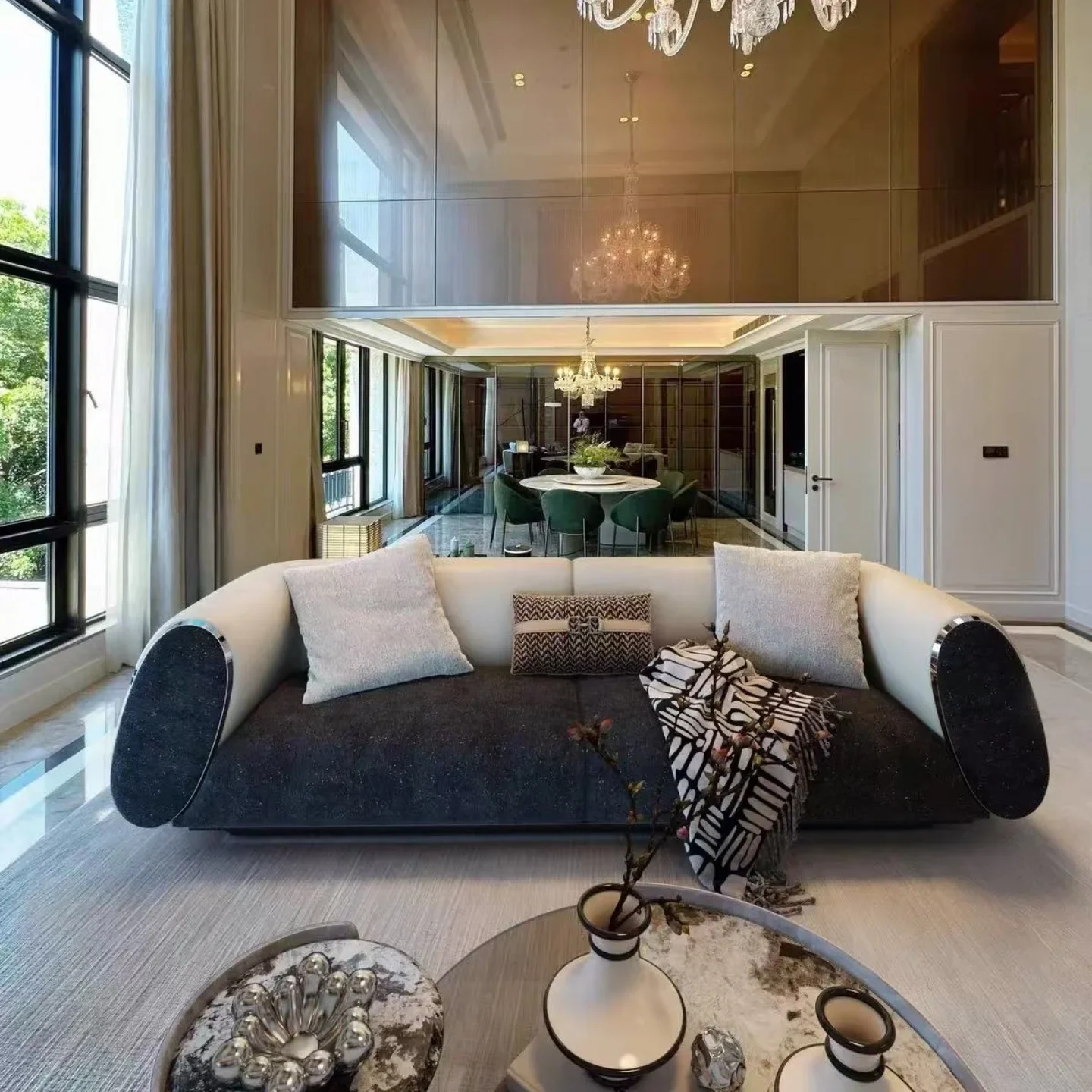 Italian design modern industrial technology future style double black and white contrasting color advanced sense