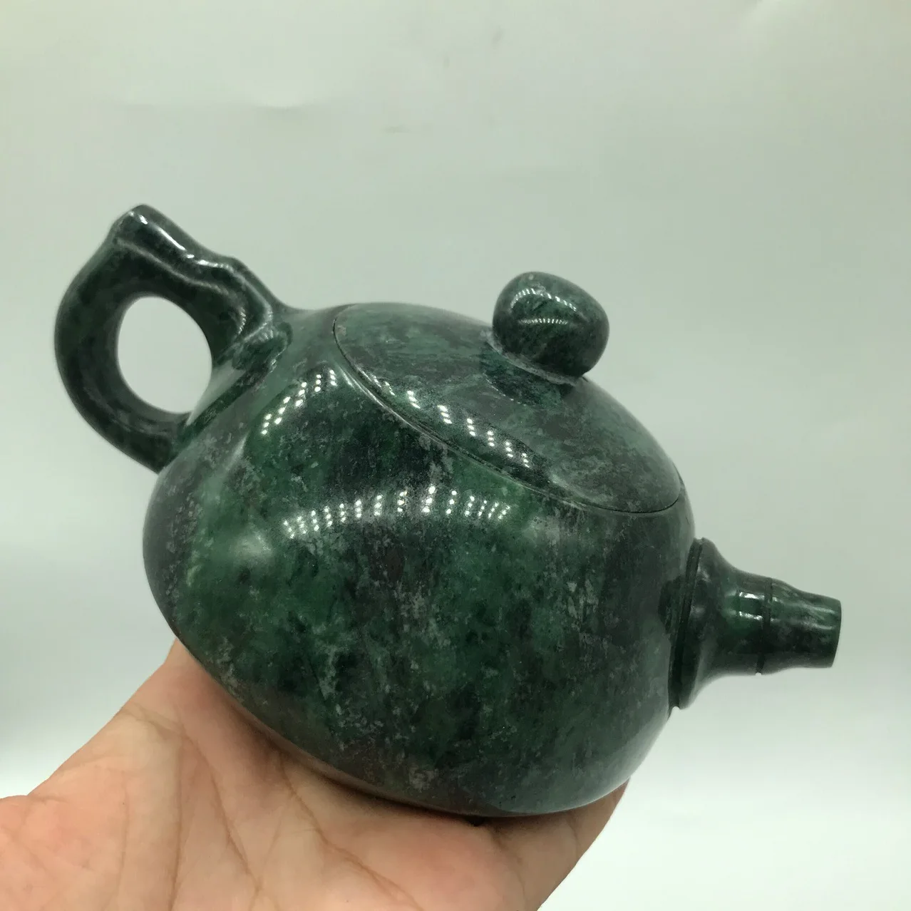 Natural Green Jade Teapot Health Gongfu Teaware Chinese Medicine King Stone Magnetic Jades Tea Pots Kung Fu Teasets