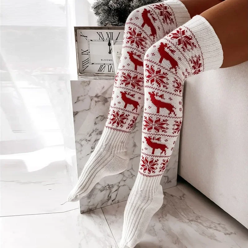 Grensoverschrijdende Kerst Gebreide Wollen Kousen Voor Vrouwen Elanden Sneeuwvlok Jacquard Vloer Lange Kniehoge Stapel Sokken