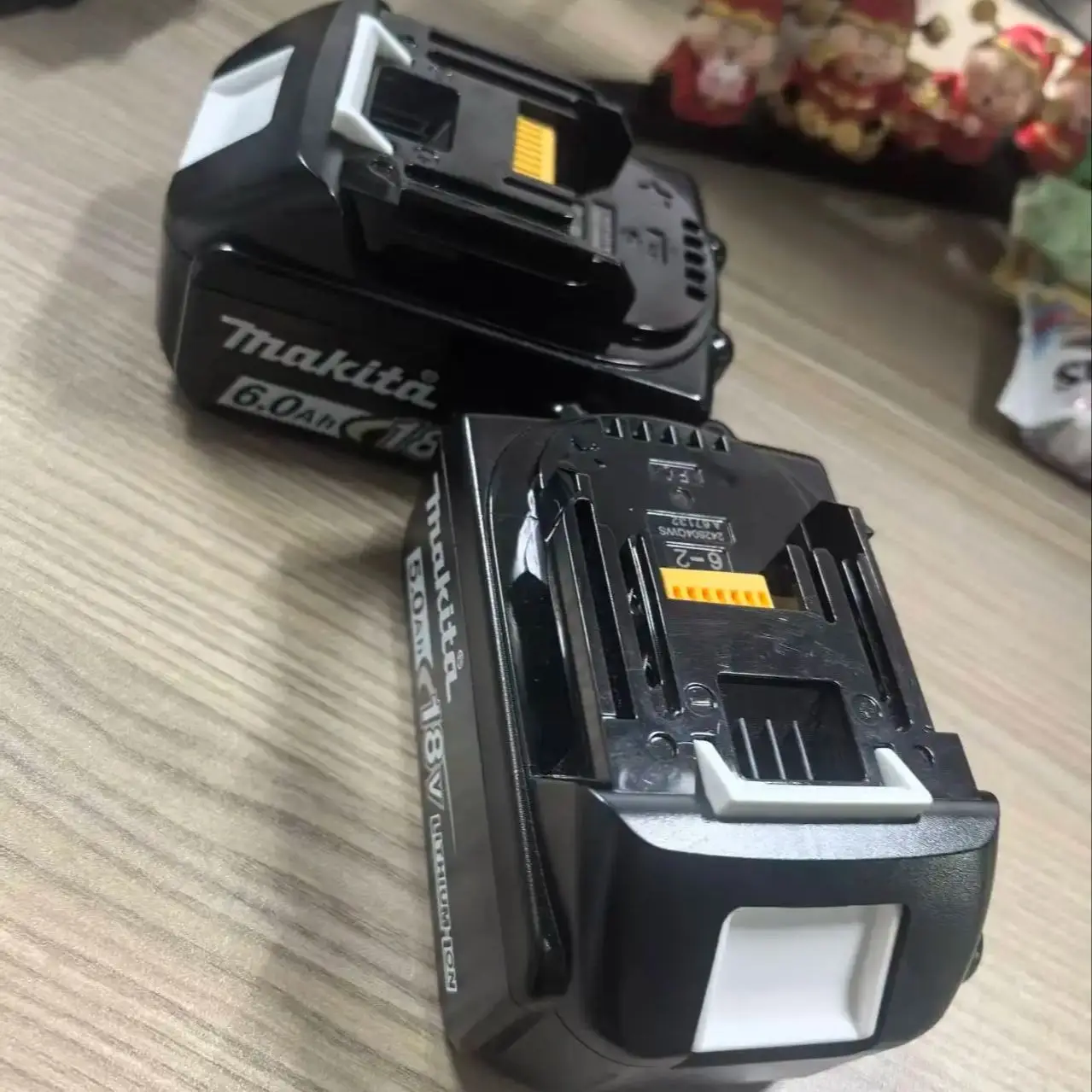 

Makita Original 18V Battery - 6.0Ah 5Ah BL1830B BL1850B BL1850 BL1840 BL1860 BL1815 Compatible with DC18RC Fast Charging Ne
