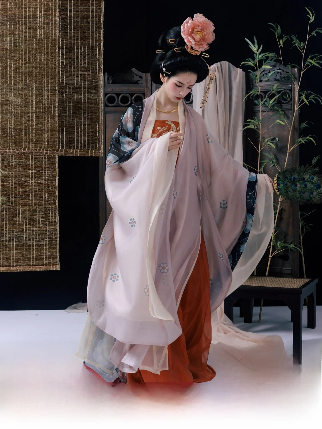 

Оригинальный женский ханьфу angYaoju: красное платье-рубашка до груди с широкими рукавами и юбкой, в стиле Фамен, для женщин 25-35 лет