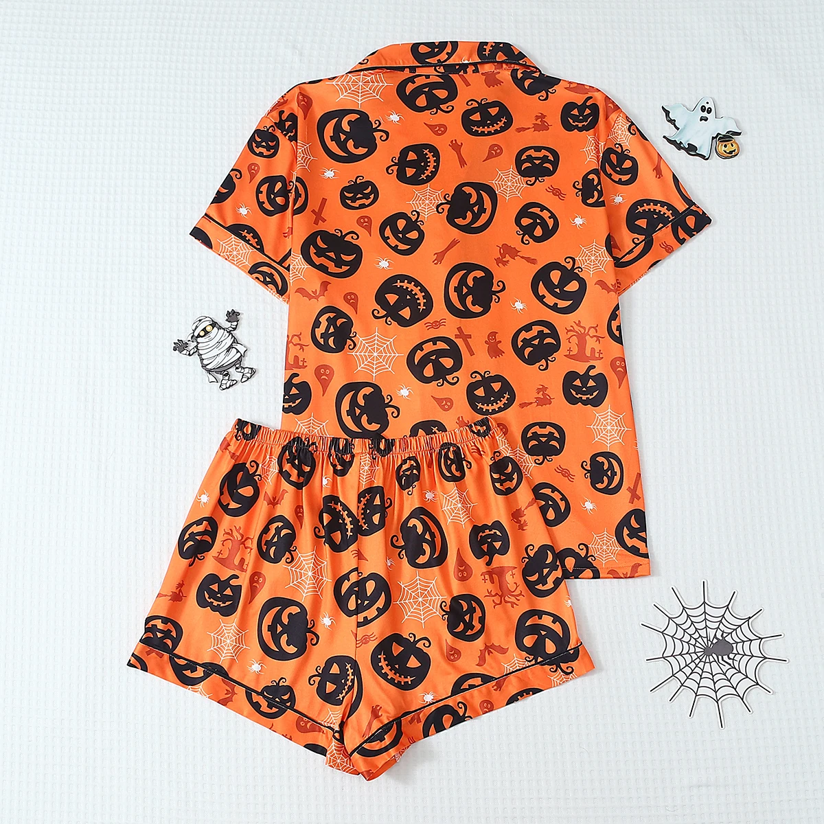 2-Piece Set of Quirky and Fun Orange Evil Pumpkin Print Spring/Summer Short-Sleeve Collared Top and Bow Shorts Women's Pajama Set Loungewear Suitable for Halloween