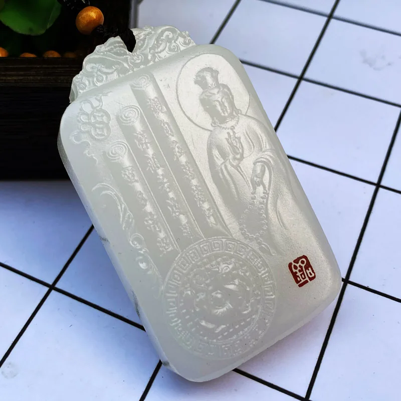 

Подвеска из белого афганского нефрита с Гуаньинь и Пи Сю, квадратная, с надписью, бренд Square Brand