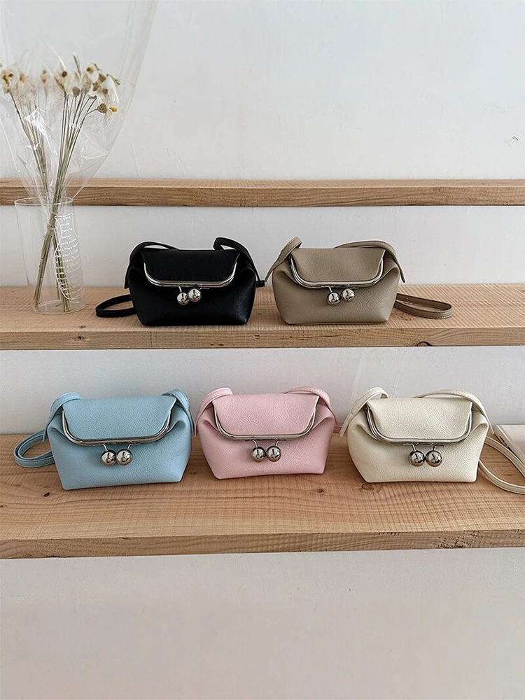 

Vintage Korean Style Crossbody Bag Retro Elegant Leather Shoulder Handbag Exquisite Durable Women's Satchel Daily Commuter Tote