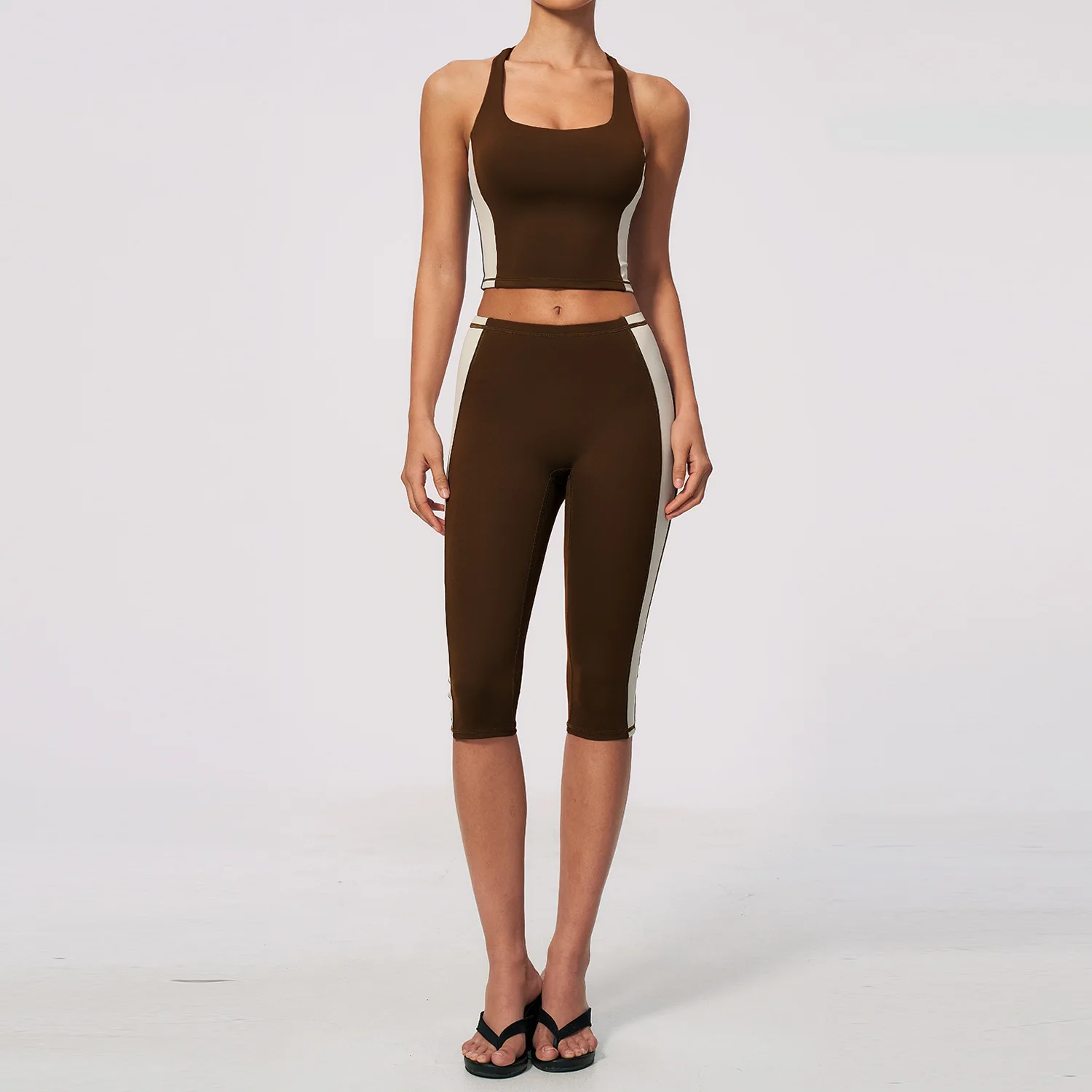 Women 2Pcs Color Block Yoga Sets Racerback Halter Crop Sports Bra Scrunch Butt Capri Leggings Gym Running Workout Activewear