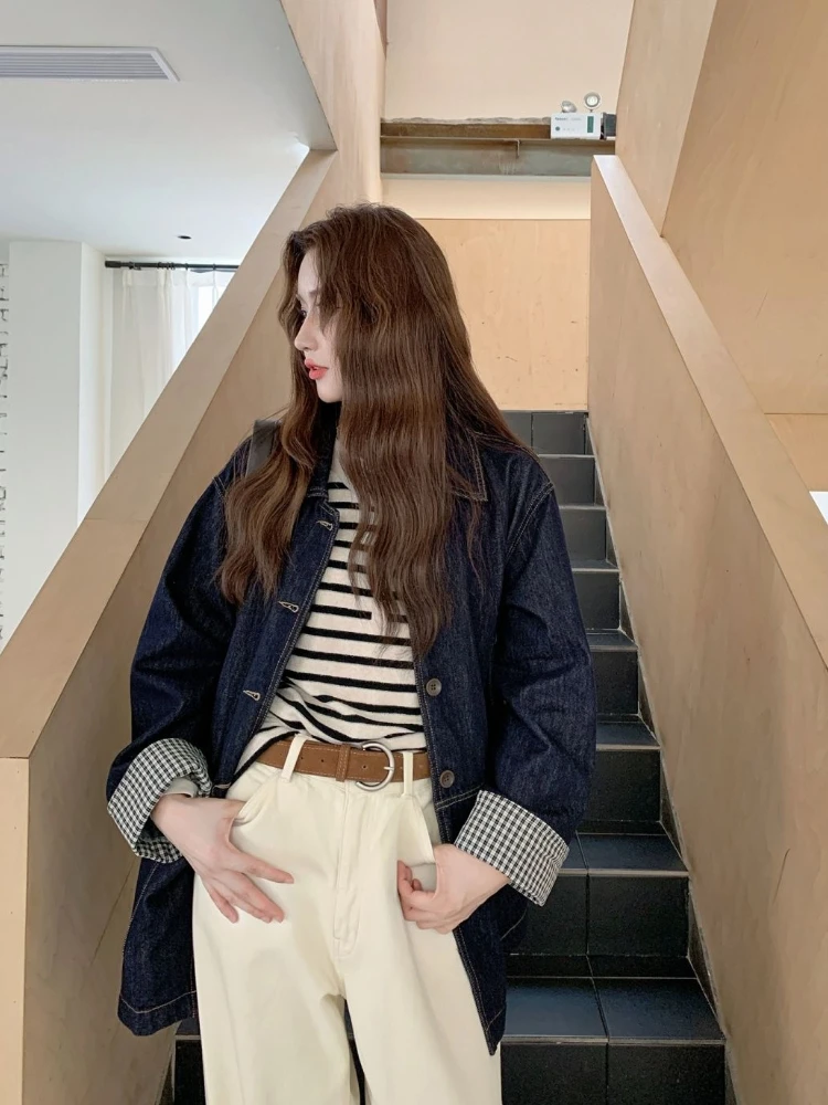 

Women's 2025 Autumn New Vintage Loose Fit Denim Jacket Rolled Cuffs Plaid Patchwork Mid Long Slimming Versatile With Pockets