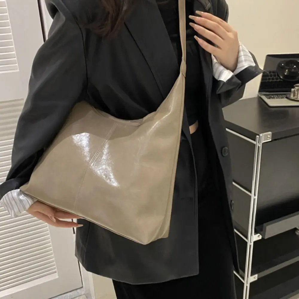 Elegante zachte leren draagtas Grote capaciteit Effen kleur Woon-werkverkeer Schoudertas Rits Lichtgewicht Vintage onderarmtas Reizen