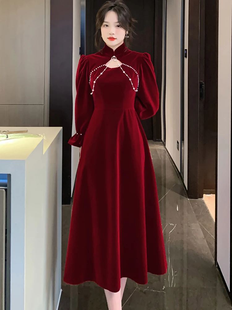 Autumn Winter Red Velvet Thick Warm Midi Dress Women Luxury Chic Wedding Dress 2024 Korean Vintage Elegant Bodycon Party Dresses