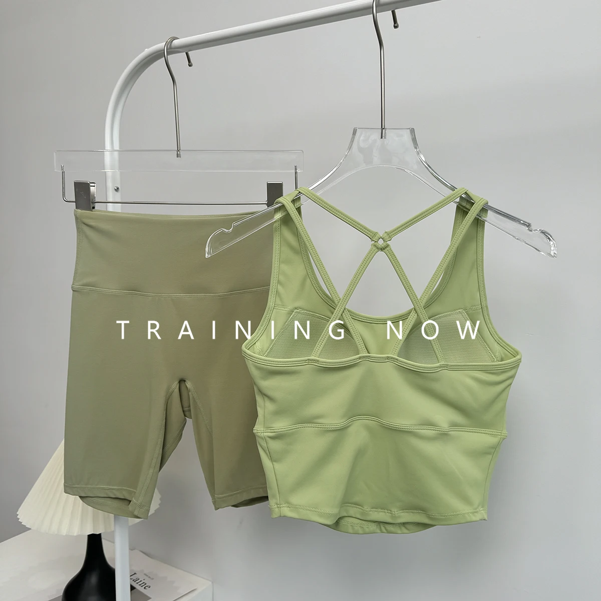 

Интернет-знаменитости, новый спортивный костюм для женщин летом, обнаженная одежда телесного цвета, йога, сексуальная красивая спина, быстросохнущая одежда для бега, фитнеса