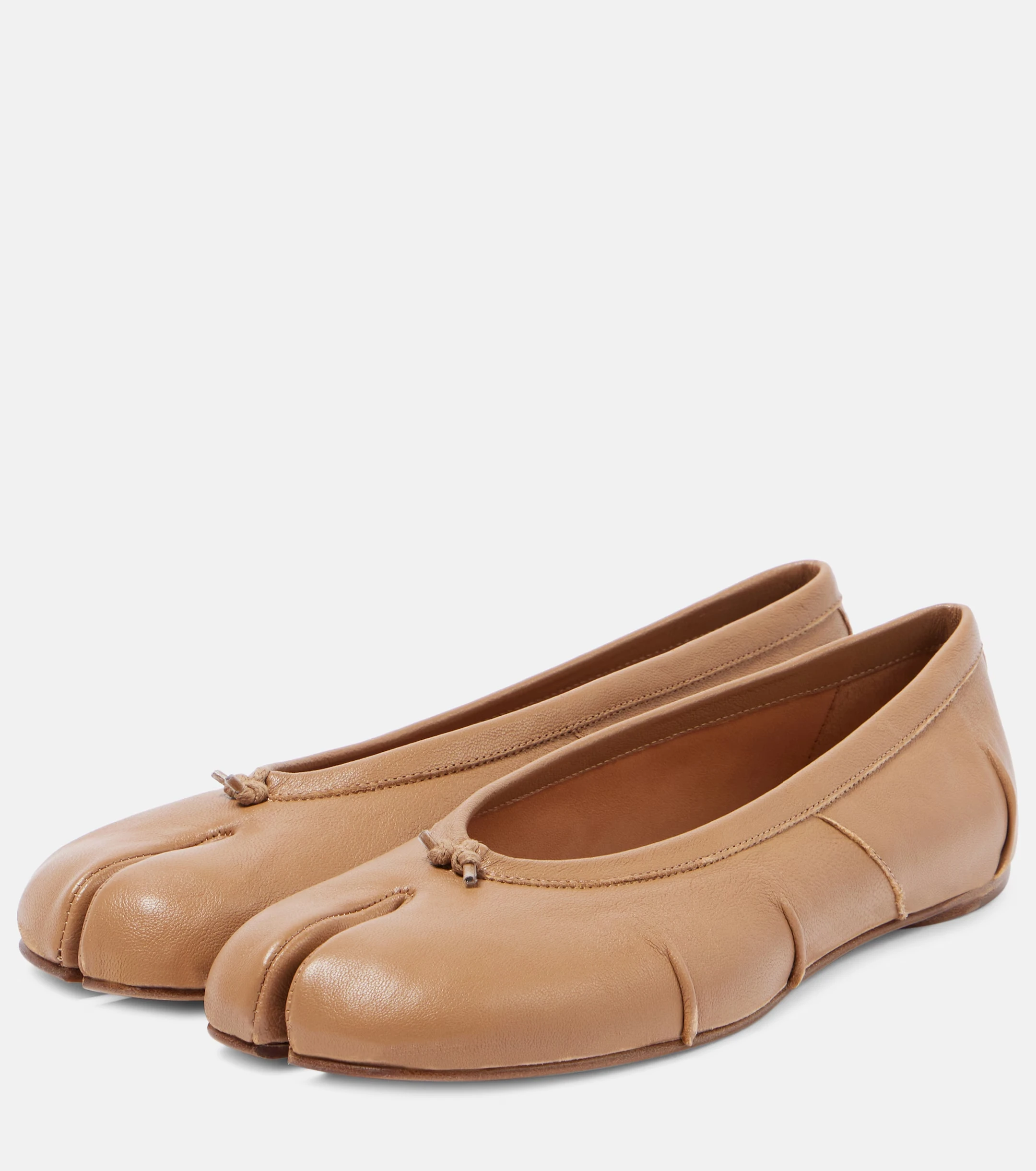 

Women's Shoes Tabi Leather Ballet Flats Split Toe Beige