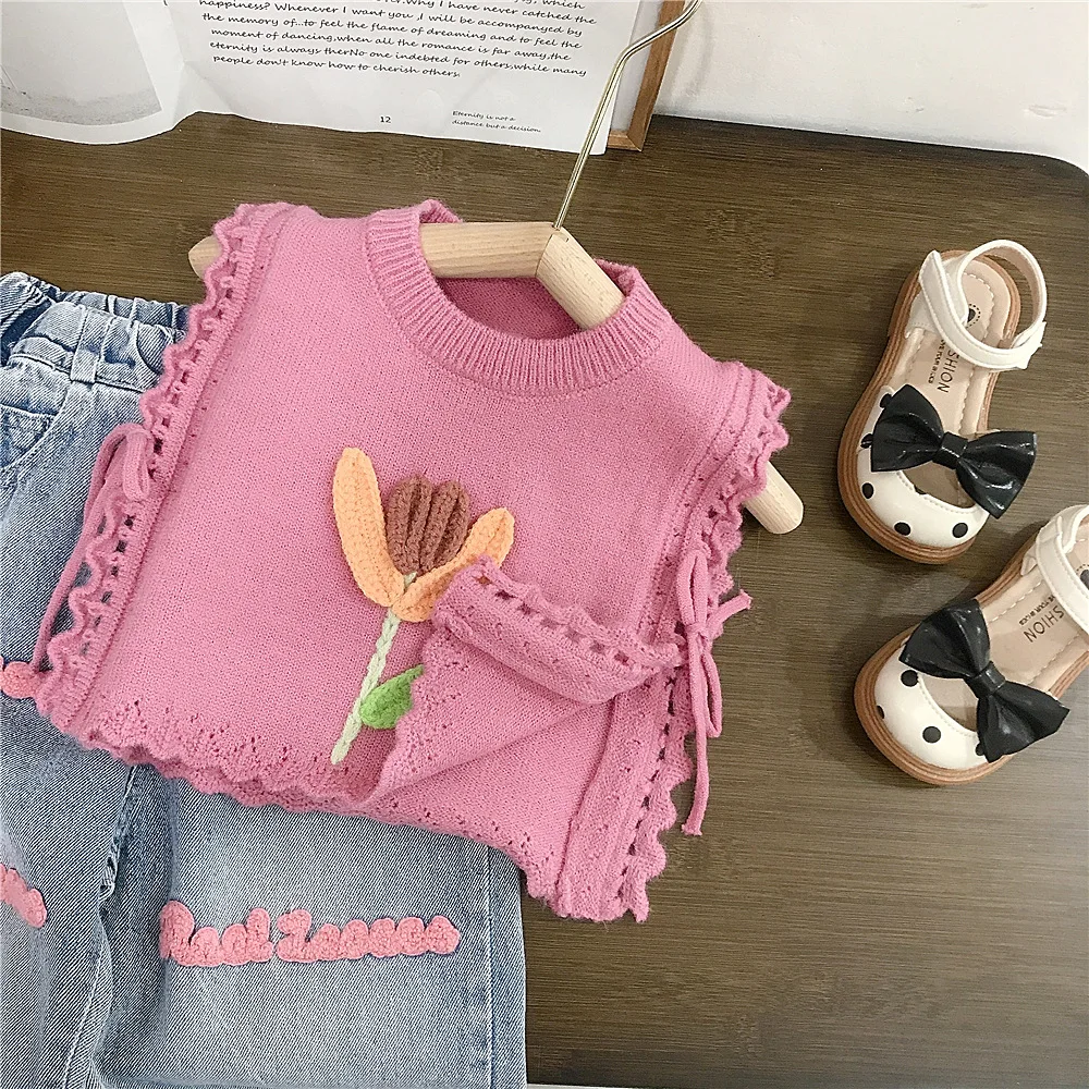 Girls\' Knitted Vest Autumn New Children\'s Korean O-neck Flower Lace-up Sleeveless Sweaters Embroidered Jeans 2 Piece Set