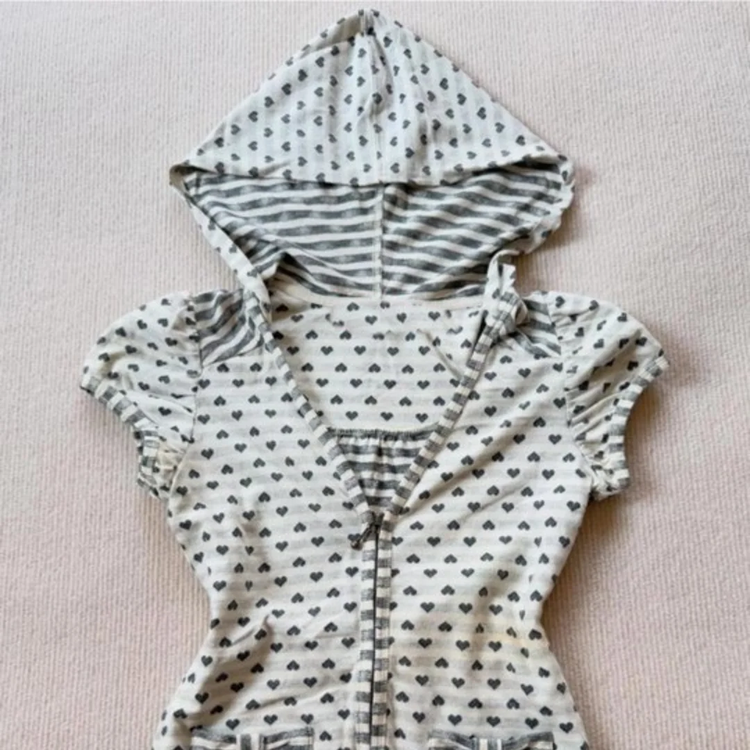 

Y2K Japanese original sweet heart polka dot print hooded striped short sleeved T-shirt with women's pocket design top