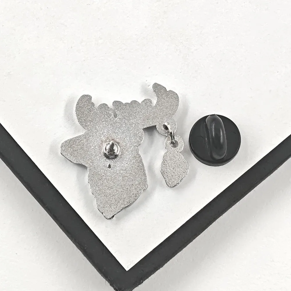 Gotische Hirschkopf-Emaille-Anstecknadel, Skelett-Elchkopf-Brosche, Anatomisches Rotes Herz mit Hängekette, Revers-Abzeichen, Dunkler Punk-Horror-Schmuck, Geschenk – Detail 3
