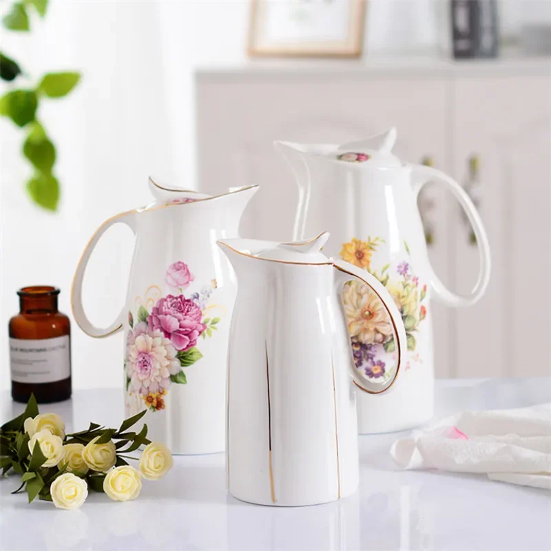 1.5L/2.5L European Ceramic Pitchers Sealed Water Bottles White Porcelain Juice Jug Large Capacity Tea Pot Household Cold Kettle