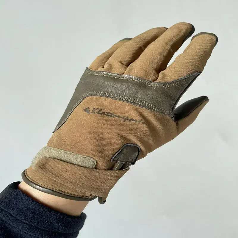 Klattermusen Outdoor Cycling Skiing Warm Leather Touchscreen Gloves