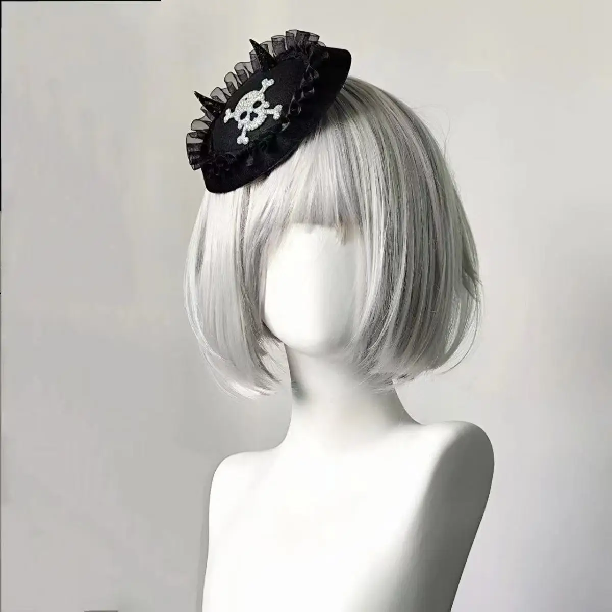 Diabelski Róg Czaszka Cylinder Y2K Dark Gothic Spice Girl Mini Kapelusz Akcesorium do Włosów Halloween Cosplay Przebranie