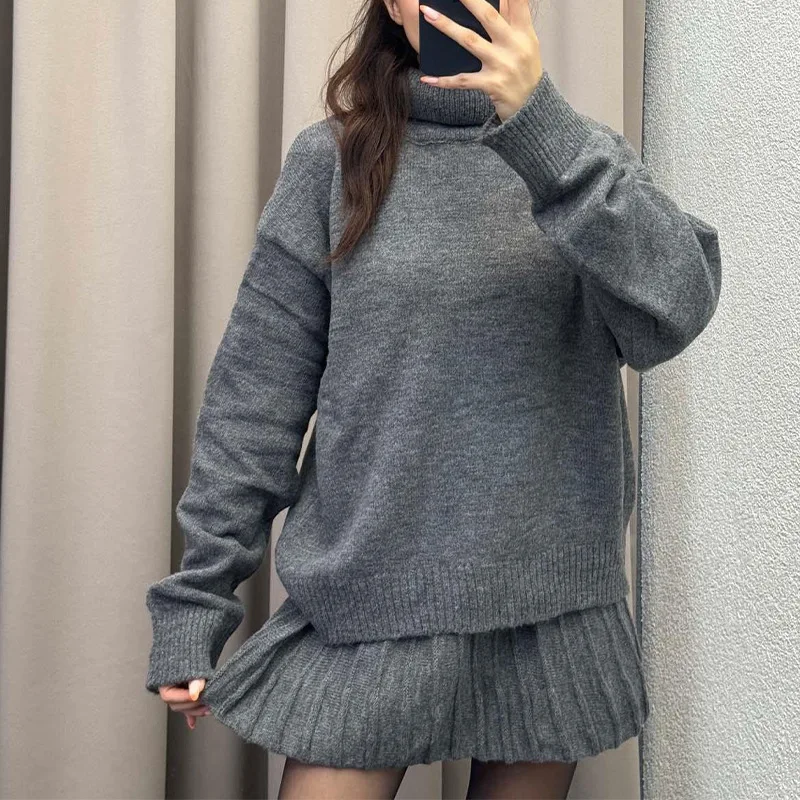 

Spring 2025 Solid Color Turtleneck Loose Top Simple Skirt Women's Suit