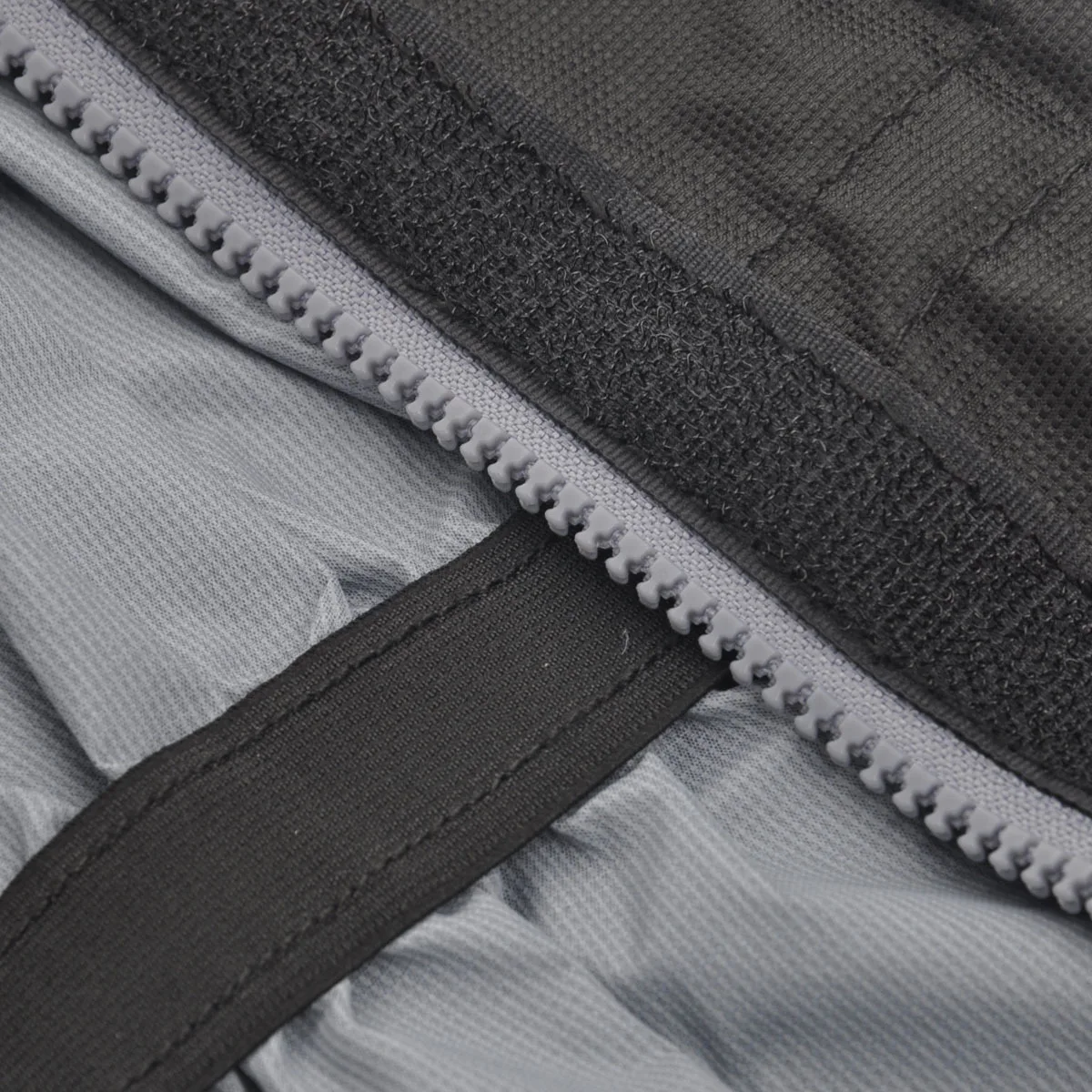 

Black Waterproof Snow Gaiters One Size Adjustable Elastic Band Hook Loop Tape Design for Skiing Hiking Outdoor Activities