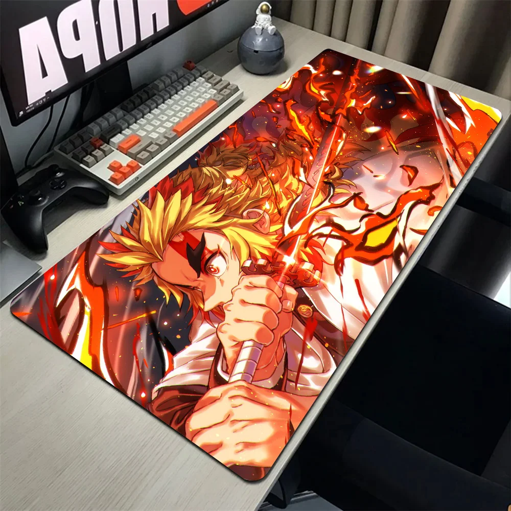 Kyojuro Rengoku Anime D-Demon Slayer tappetino per Mouse tappetino per Mouse tappetino da scrivania con Pad accessori per giochi Prime Gaming XXL Pad per tastiera