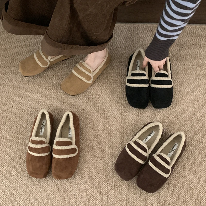 

SUOJIALUN/2025 новые брендовые женские туфли на плоской подошве, модные теплые плюшевые лоферы без шнуровки, повседневные уличные туфли на мягком плоском каблуке